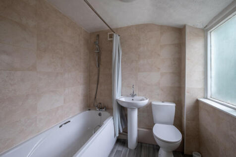 46KitchenerRoad-1...