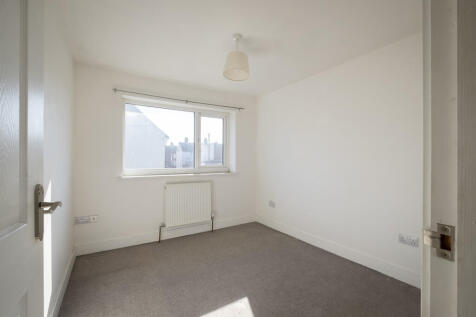 Principle bedroom