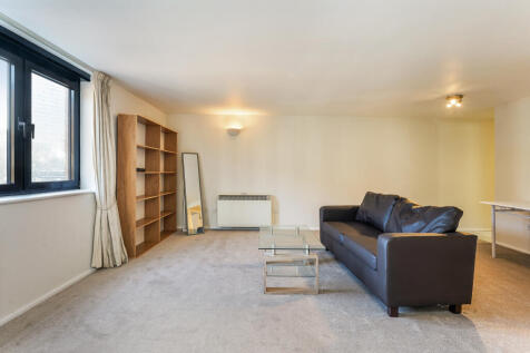 Flat 212, Point West