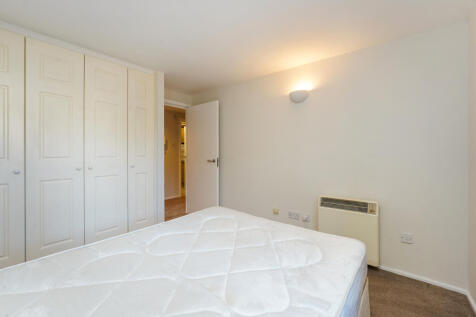 Flat 212, Point West
