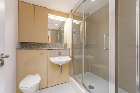 Flat 212, Point West