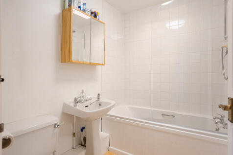 Flat 6, 3 St Andrews