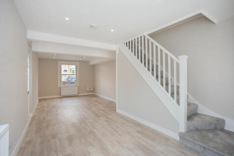 6 Weston Road Thames