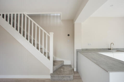 6 Weston Road Thames