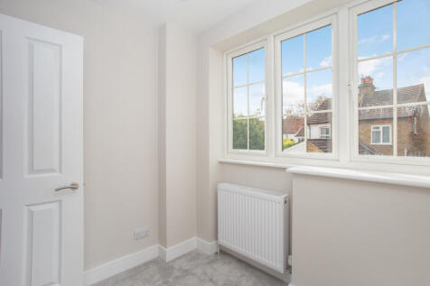 6 Weston Road Thames