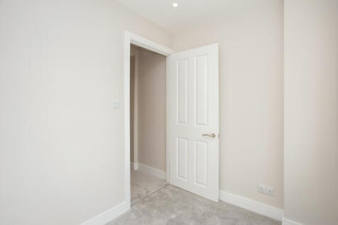 6 Weston Road Thames