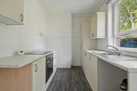 Kitchen / Dining