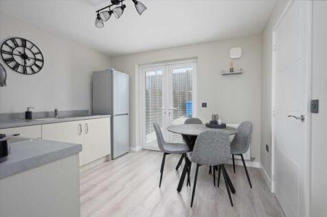 Kitchen /