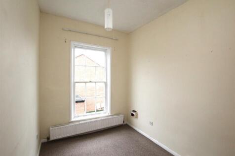 Chestnut House - Bedroom.JPG