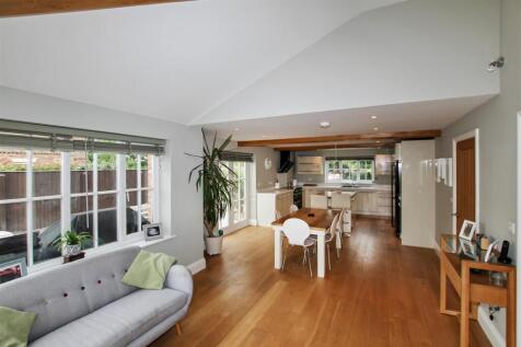 N - Kitchen &amp; Dining &amp; Family Room.JPG