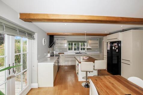 N - Kitchen &amp; Dining &amp; Family Room - b.JPG