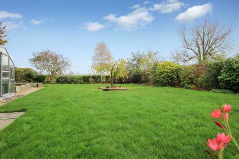Rear Garden - d.JPG