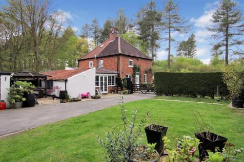Rear Garden and Rear Elevation - 1.JPG
