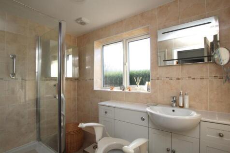 Shower Room.JPG