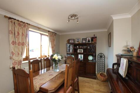 Dining Room.JPG
