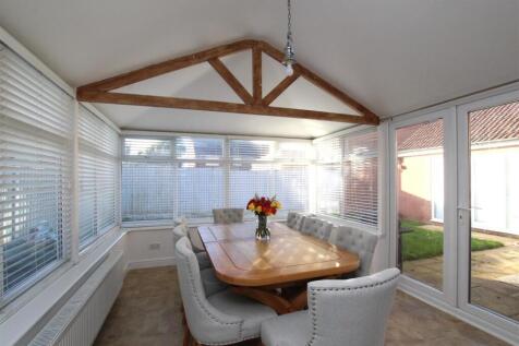 Dining &amp; Conservatory - b.JPG