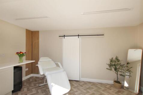 Office or TReatment Room - 3.JPG