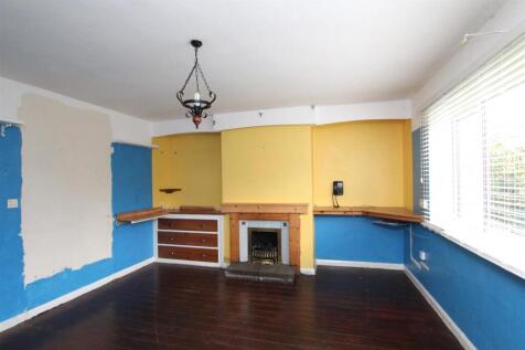 Living Room - b.JPG