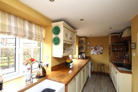 Kitchen.JPG