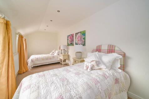 Bedroom five 35.jpg
