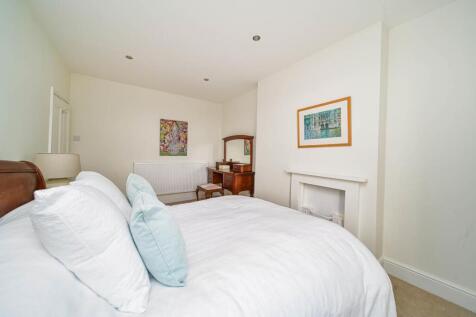 Bedroom four 33.jpg