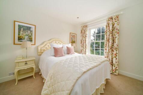 Bedroom Six 31.jpg