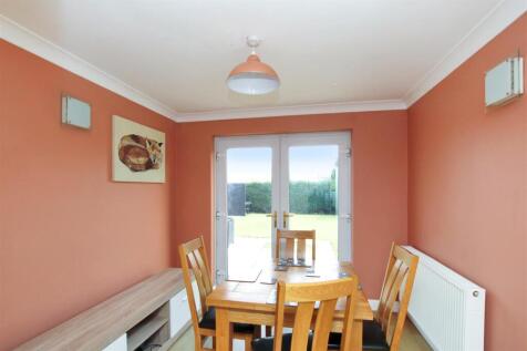 Dining Room.JPG