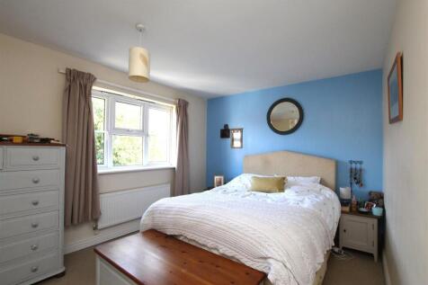 Bedroom One - b.JPG