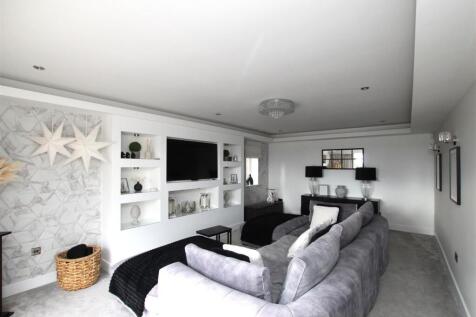 Living Room.JPG