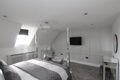 Bedroom One - b.JPG