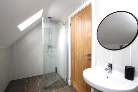 Bedroom Two - En-Suite.JPG