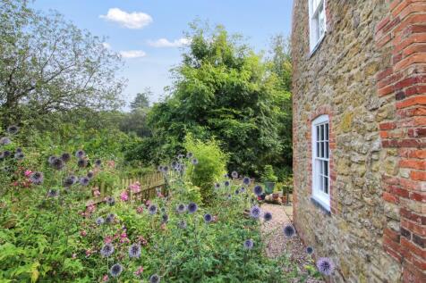 Cottage Garden - b..jpg