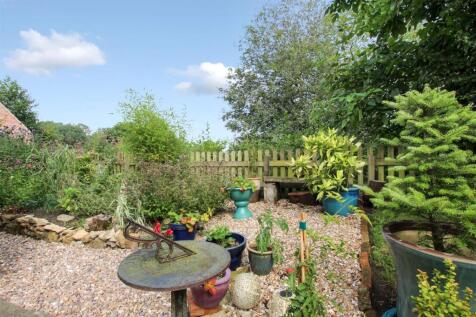 Cottage Garden - a.JPG