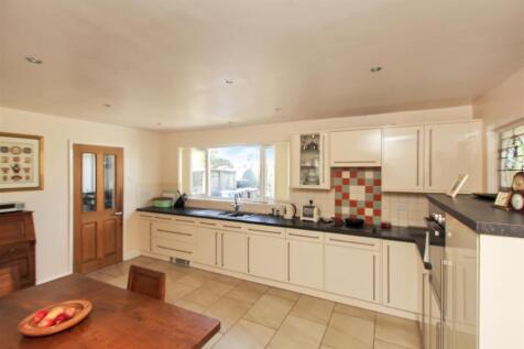 Kitchen &amp; Diner - b.JPG