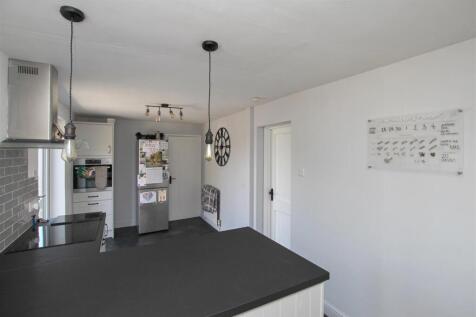 Kitchen &amp; Breakfast Room - g.JPG
