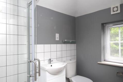 Annexe Shower Room.JPG