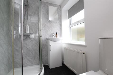 Bedroom Two - En-Suite.JPG