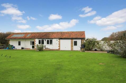 Outbuilding.JPG