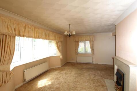 Living Area - c.JPG