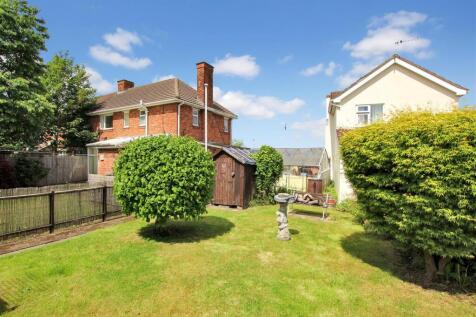 Rear Elevation &amp; Garden.JPG