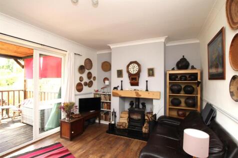 Living Room - c.JPG