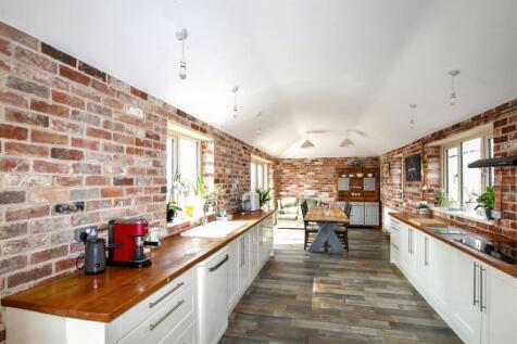 Kitchen &amp; Diner - b.JPG