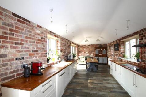 Kitchen &amp; Diner - b.JPG