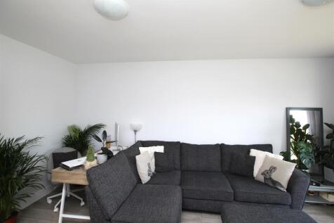 Living Room - b.JPG