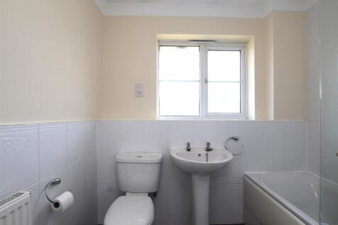 Bathroom.JPG