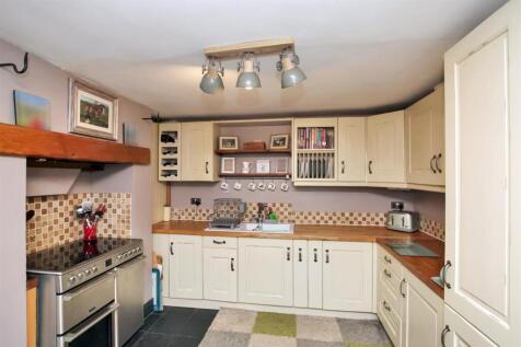 Kitchen.JPG