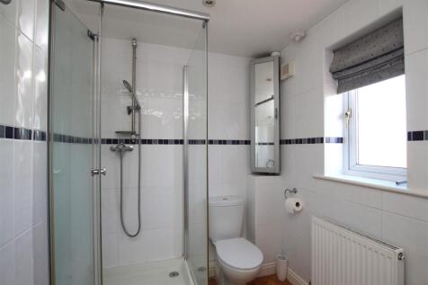 En-Shower Room.JPG