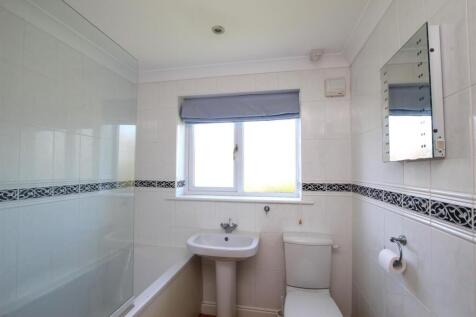 Bathroom.JPG