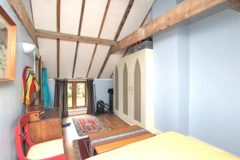 Bedroom One - b.JPG