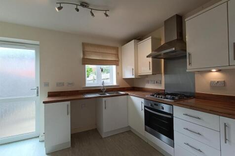 kitchen 2.jpg